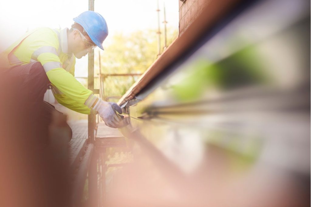 How Much Does Gutter Installation Cost? [2023] HIREtrades